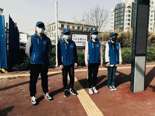 “志愿蓝”点亮创城路 房山家政服务队助力社区文明新风尚